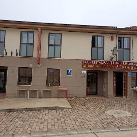 Taberna Albergue Municipal De Ages Extérieur photo